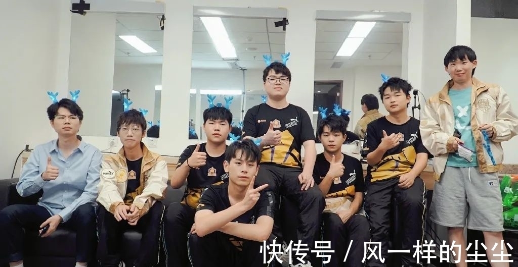 全队多人参 全队多人参