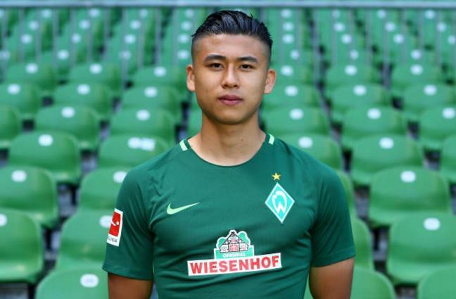 这也促使球 这也促使球