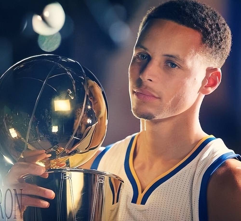 尤其是他在 尤其是他在